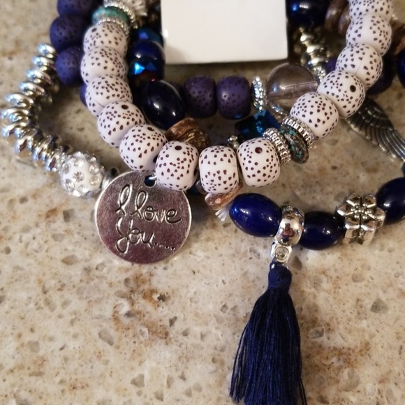 LAST 1🎉HP🎉🆕️I LOVE YOU 4piece bracelet set - Picture 2 of 4